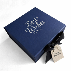 Boîte cadeau cosmétique magnétique doublée de satin, pliable, en carton rigide, pour rouge à lèvres et maquillage, avec ruban - Product Image 2