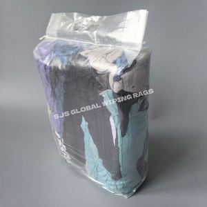 Chiffons de nettoyage industriels colorés de 50 lb, en molleton recyclé mélangé, coupés en morceaux, 100 % coton - Product Image 1