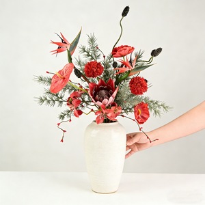 Bouquet de proteas artificielles rouges en soie PVC pour la décoration de la maison et des mariages - Product Image 3