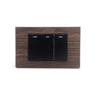 Type de luxe en aluminium brossé grain de bois 3 gangs 2way 1way interrupteur d'éclairage pour hôtel