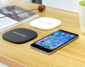 Caricatore Wireless Veloce da 15W in Pelle PU, Senza Cavi, Comodo Pad di <span class=keywords><strong>Ricarica</strong></span> per iPhone e Smartphone Android - Product Image 3