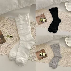 Chaussettes en dentelle pour femmes, couleur unie blanche, respirantes, en fibre de polyester, chaudes, pour jeunes de 18 à 40 ans, W2589 - Product Image 3