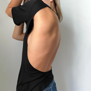 เสื้อยืดแขนสั้นคอกลมสีพื้นแบบสบายๆ ทรงปกติ ระบายอากาศได้ดี เหมาะสำหรับฤดูร้อน ผลิตจากผ้าถักที่เป็นมิตรกับสิ่งแวดล้อม ดีไซน์เซ็กซี่โชว์หลัง - Product Image 3