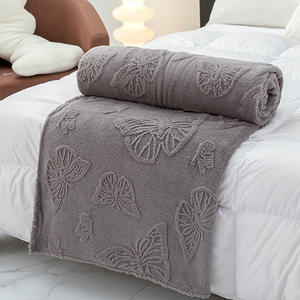 Nouveau châle de bureau de sieste en velours <span class=keywords><strong>Tave</strong></span> papillon de couleur unie, mini couverture en velours de corail Jacquard épaissi - Product Image 6
