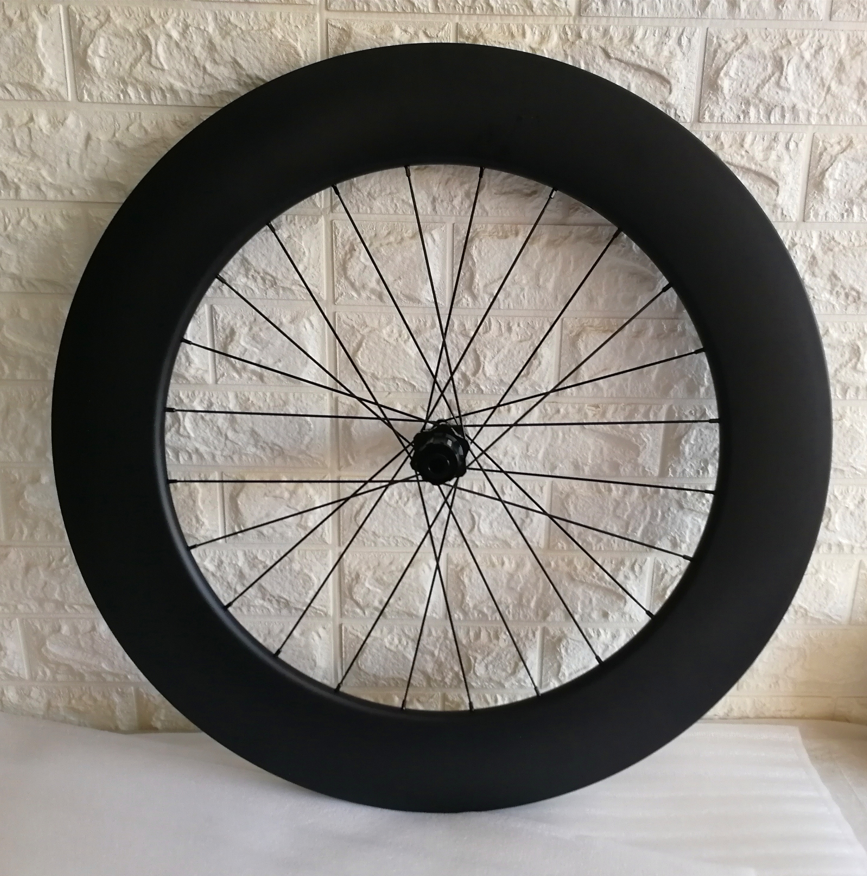 24 Hole Road Bike Hubs Durable Lightweight Performance