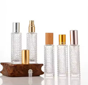 Botella de Perfume de Vidrio de Lujo Personalizada de 15 ml, 30 ml, 50 ml, 100 ml, con Decoración de Superficie en Relieve, Moderna y Lujosa - Product Image 2