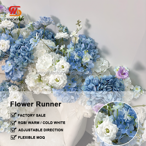Panel Decorativo Floral LEDA, Nuevo, Personalizado, para Escenarios, con Flores de Tacto Real, Arreglo Floral en Color Azul y Blanco, Camino de Mesa con Rosas e Hortensias - Product Image 2