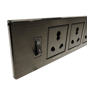 ปลั๊กไฟตั้งโต๊ะ16A สีดำพร้อมเต้ารับ AC แบบอลูมิเนียมและพลาสติก3ชิ้น - Product Image 4