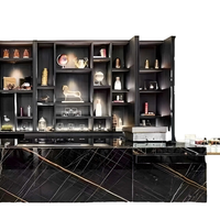 Table de salle à manger îlot de cuisine en marbre noir doré luxueux pour projets commerciaux et intérieurs modernes – Design graphique