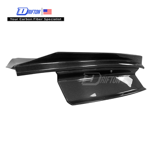 Tapa de Maletero Trasera de Fibra de Carbono con Diseño Drifton HighKick y Protección UV para Gen6 S550.1/S550.2 2015-2023 - Product Image 1