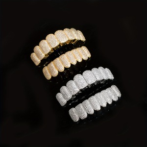 Grillz Hip Hop entièrement incrusté de zircon, ensemble de 8 dents, bijoux dentaires pour hommes, usage quotidien, couleur or et argent - Product Image 3