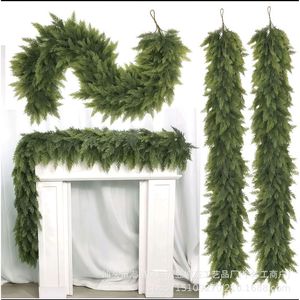 Guirlande de Noël artificielle Yucheng en plastique, décor de cyprès et de pin pour mur et cheminée 2024824 - Product Image 1
