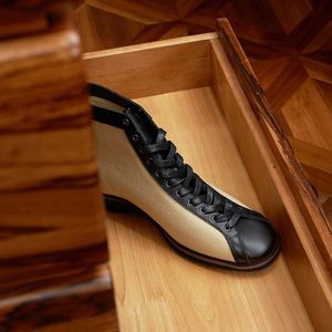 Bottes de boxe classiques montantes pour hommes, style rétro, color block, à lacets carrés, pour le bureau et la carrière, avec empiècements, légères - Product Image 5