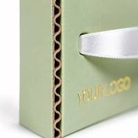 Maßgefertigte Rosa Wellpappe-Versandbox mit Bandgriff Goldfolien-Logo Recycelbare Versand-Geschenkverpackung für Kosmetik Schuhe Hüte
