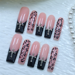 Faux ongles press-on faits main, longueur moyenne, forme carrée, réutilisables, en acrylique, avec strass - Product Image 2