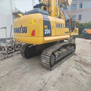 Excavateur Komatsu PC200 d'occasion en bon état Marque japonaise célèbre avec roulement de pompe à engrenages et composants de base PLC à vendre - Product Image 4