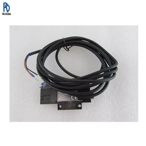 Tête de capteur à fibre optique FU-77TG pour système de détection, amplificateur de pièces industrielles de haute précision, détection de haute précision en milieu médical - Product Image 1