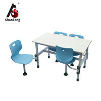 Ensemble de table et chaises de salle à manger modernes quatre places en panneau ignifuge pour cantine scolaire, restaurant extérieur et usage professionnel