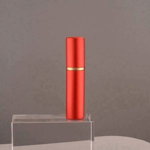 Flacon de parfum OEM 10 ml en métal et verre, rechargeable, vide, avec pompe pulvérisatrice, sérigraphié, MOQ 100 pièces - Product Image 3