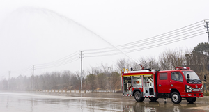 Camion de pompiers Dongfeng à double rangée de sièges, secours d'urgence, 4x2, réservoir d'eau, adapté à la lutte contre l'incendie dans les rues étroites - Product Image 5
