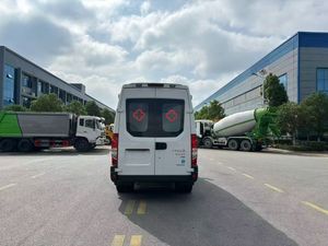 Ambulanza JMC Diesel Tetto Alto Euro 5 Nuova Condizione con Monitoraggio Manuale Veicolo di Trasporto Medico d'Emergenza - Product Image 3