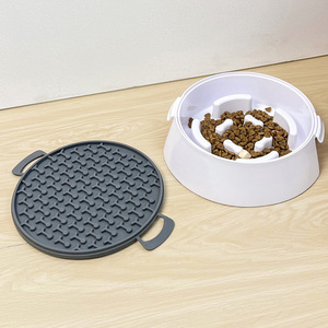 Cross-border round dog slow food bowl with <b>silicone</b> licking pad to prevent tipping, non-slip bottom pet food bowl - Product Image 2