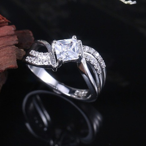 Anello da cocktail con zirconi quadrati per uomo e donna, elegante gioiello da dito alla moda - Product Image 3