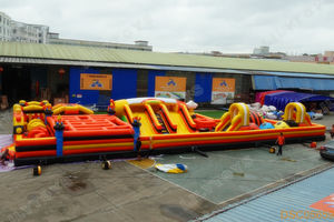 Parchi a tema gonfiabili per intrattenimento famigliare e Eventi - Product Image 3