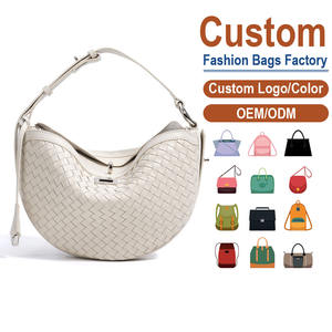 Bolso Bandolera de Cuero Genuino de Grano Completo – Patrón Acolchado de Diamantes con Detalles Tejidos Incluye Llavero Personalizado Fabricante - Product Image 1