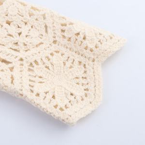 Cárdigan de punto beige con estampado floral y cuello redondo para mujer, de manga larga, abotonado, informal, transpirable y cálido para otoño. - Product Image 4