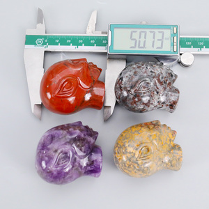 Bán Buôn 2 Inch Tinh Thể Tự Nhiên Người Ngoài Hành Tinh Sọ Khắc Thạch Anh Hồng Tay Khắc Thủ Công Cho Halloween Trang Trí Nội Thất Chữa Bệnh Quà Tặng - Product Image 5