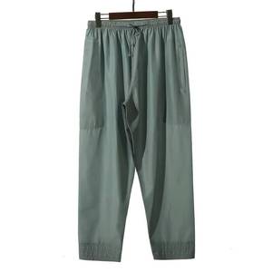 2025 New Fashionable Lightweight Muslim <b>Men's</b> <b>Thobe</b> with logo positioned at the waist, dress-style kaftan, Middle East - Product Image 1