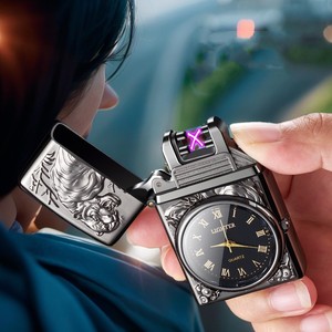 Encendedor USB sin Llama de Aleación de Zinc con Diseño de Velero, Indicador de Batería y Reloj, Venta al por Mayor - Product Image 2