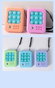 ハンドヘルドキューブ不安防止ゲーム脳トレーニング教育マジックスクイーズキューブクリエイティブバブルフィンガー3in1おもちゃ - Product Image 2