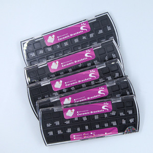 Support céramique orthodontique dentaire 022 ROTH MBT 345 avec crochet, boîte carrée - Product Image 4