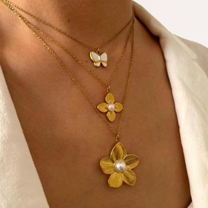Collier <span class=keywords><strong>papillon</strong></span> à pétales élégant vintage YF8263 pour femmes, plaqué or 18 carats, acier inoxydable imperméable - Product Image 1