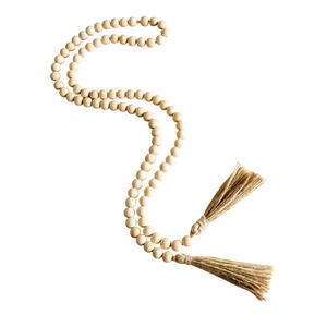 Guirlande de perles en bois rustique avec pompons, 140 cm, décoration murale faite à la main, perles de couleur bois naturel et corde de chanvre - Product Image 4