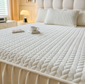 Set Copriletto in Flanella per Letto Matrimoniale/King Size, Tinta Unita con Decorazioni in Pizzo, Lussuoso e Morbido, Delicato sulla Pelle, per Casa e Hotel, Realizzato in Cotone - Product Image 5