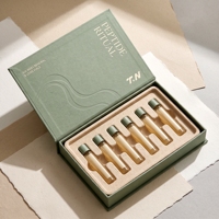 Boîte rigide personnalisée vert sauge/gris en carton pour 6 flacons de peptides, en pâte moulée, avec logo gaufré offset, pour soins personnels