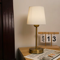 Lampe de table rechargeable à contrôle tactile, corps en fer, abat-jour en tissu remplaçable, lampe de chevet LED à CRI élevé Ra95