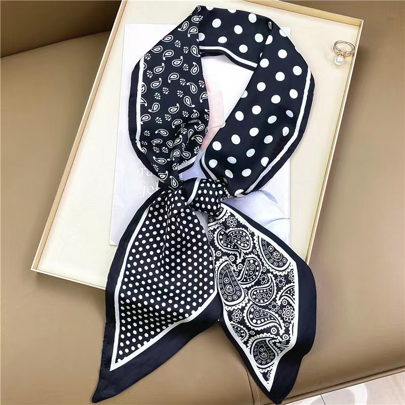 16 black cashew dots-145