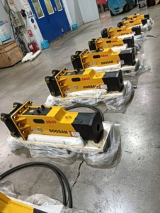 Nouveau modèle de brise-roche hydraulique de type boîte SB40 pour excavatrices de 4 à 7 tonnes, destiné à la construction et aux mines, origine Shandong, avec burin inclus. - Product Image 2
