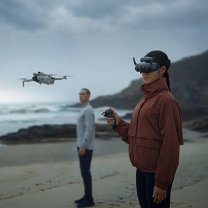 Controlador de mano RC Motion 3: Control inmersivo de muñeca, cursor AR, compatible con gafas y drones. Accesorio al por mayor para distribuidores. - Product Image 1