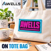 Écusson tissé personnalisé avec inscription audacieuse et fermeture auto-agrippante pour les marques de vêtements et les équipes AWELLS