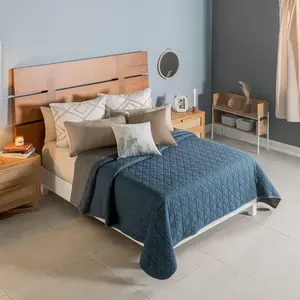 Cubrecama Ultraligero XL Cobalto Matrimonial de Poliéster Cosido Estilo Simple - Product Image 3