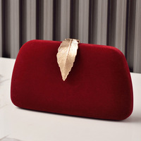 Pochette de soirée en velours pour femme avec chaîne feuille d'or – Sac à main élégant pour mariage et fête