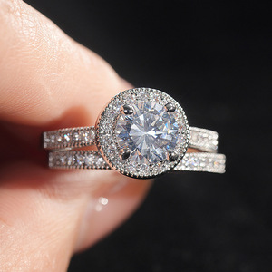 Anillo de Diamantes A114, Oro Blanco, Corte Brillante Redondo, Diamante Natural Color G, Joyería de Compromiso para Mujer - Product Image 1