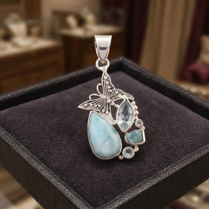 Pendentif papillon en argent sterling 925 avec larimar bleu naturel et topaze, bijoux fins vintage - Product Image 3