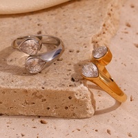 Bague Zircon Brillant Goutte d'Eau Bijoux de Fiançailles en Acier Inoxydable Plaqué Or 18 Carats
