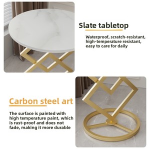 Table basse moderne minimaliste de luxe léger avec plateau en carreaux de porcelaine ; Table d'appoint compacte en métal pour petits appartements et salons - Product Image 3